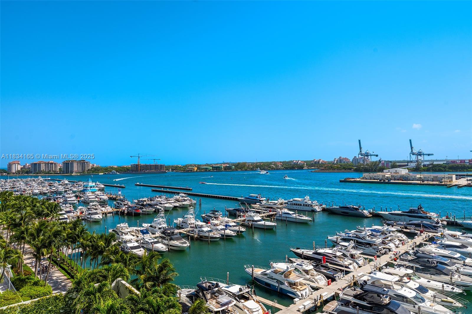 ICON CONDO - Residential