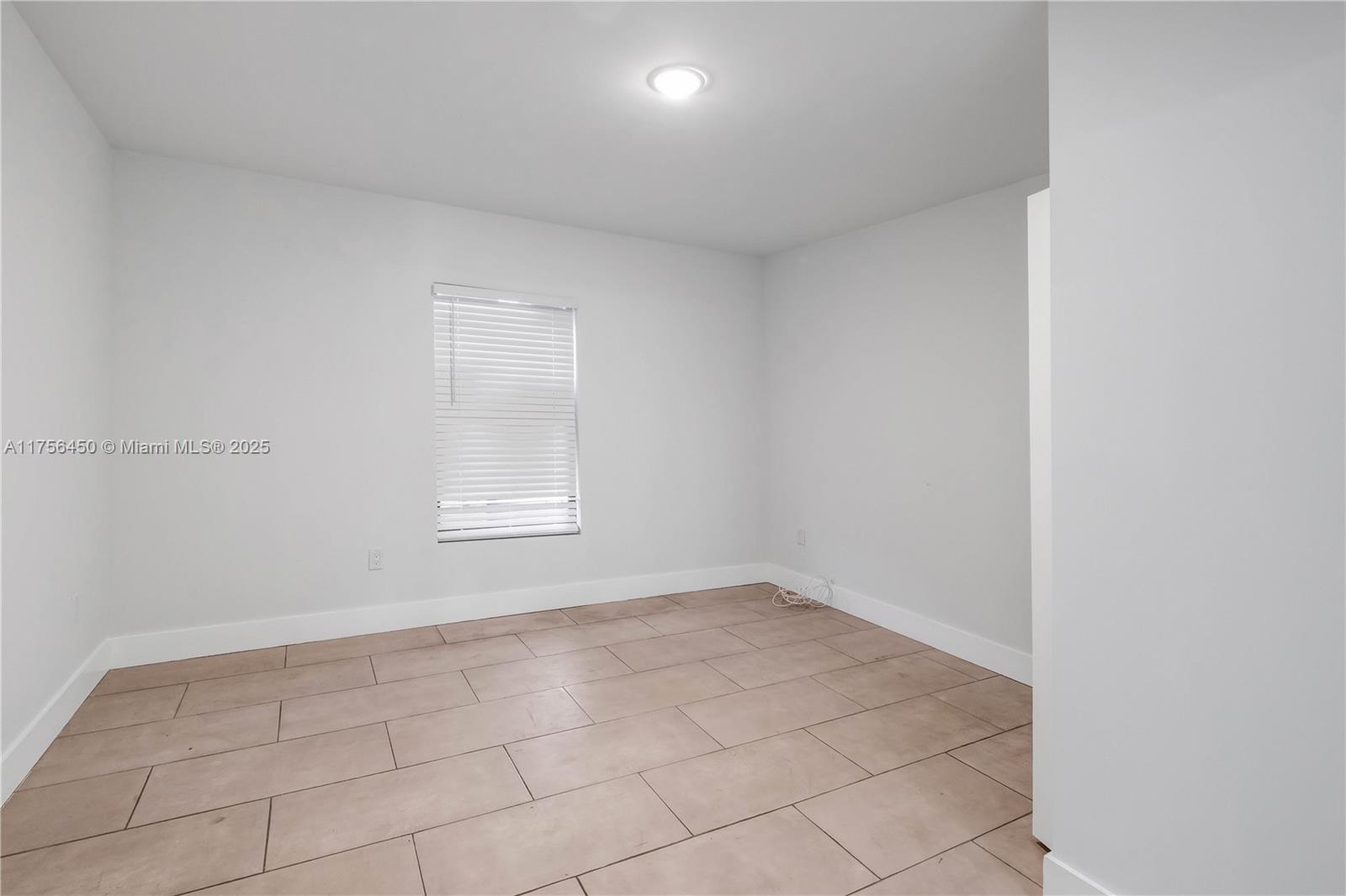 LIBERTY CITY - Residential Lease