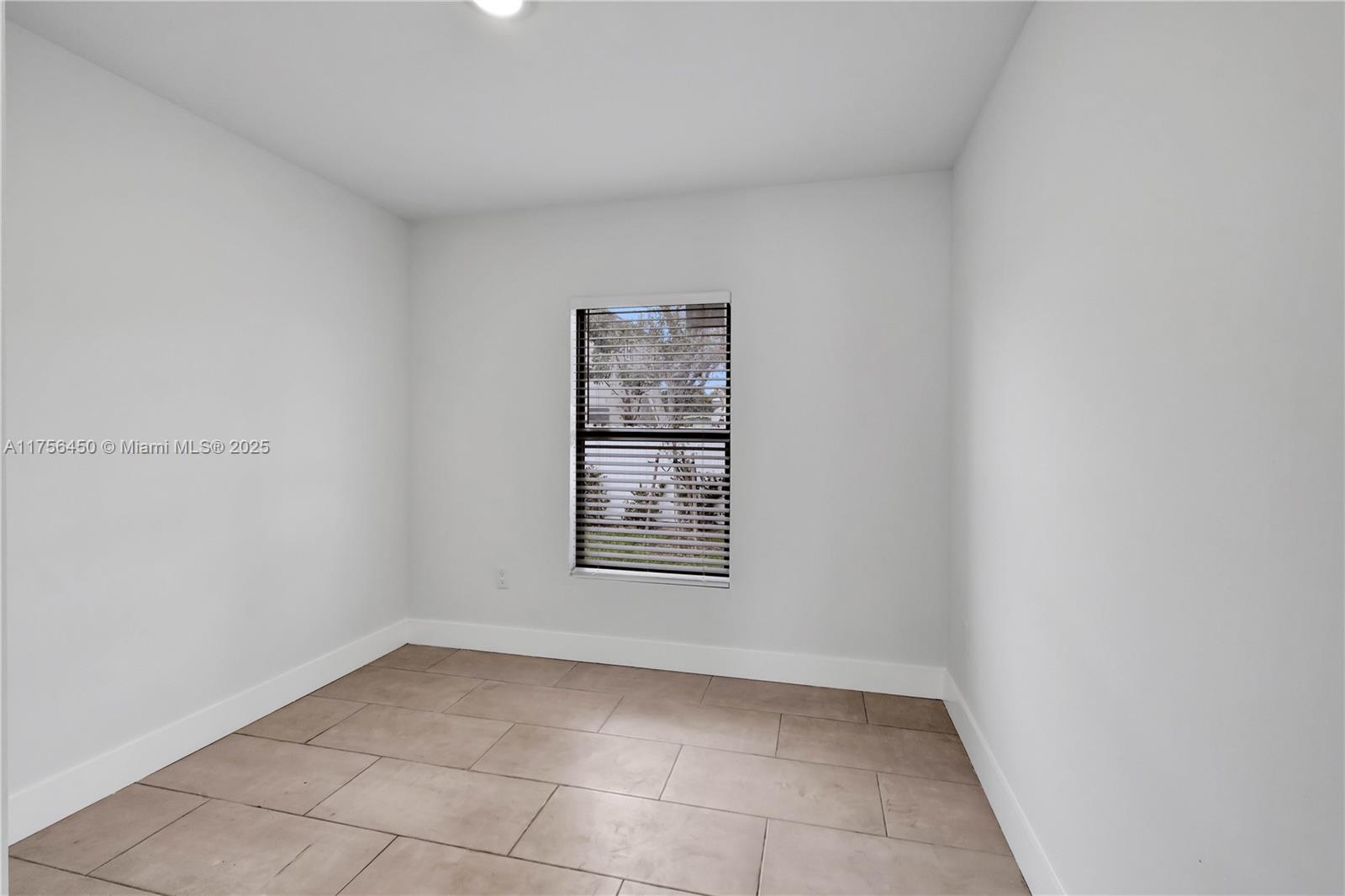 LIBERTY CITY - Residential Lease