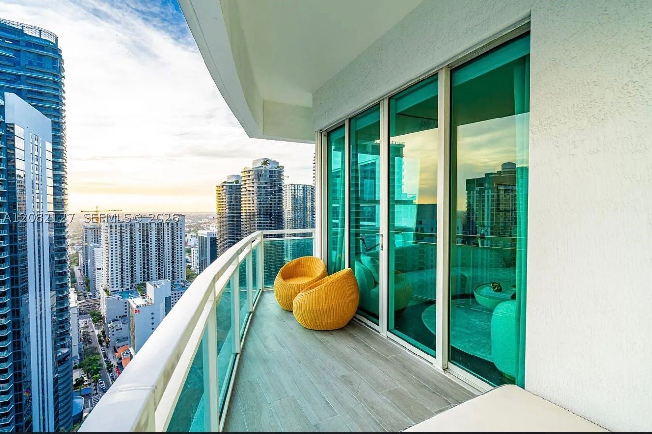 951 Brickell Ave 4111