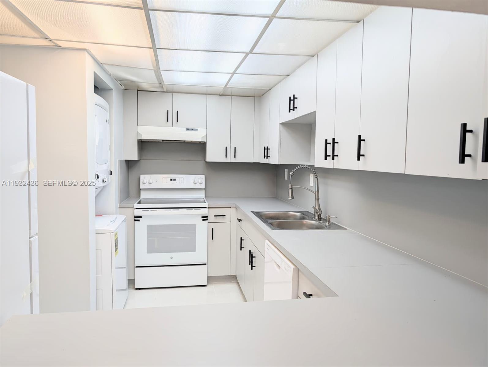 10000 NW 80th Ct 2211