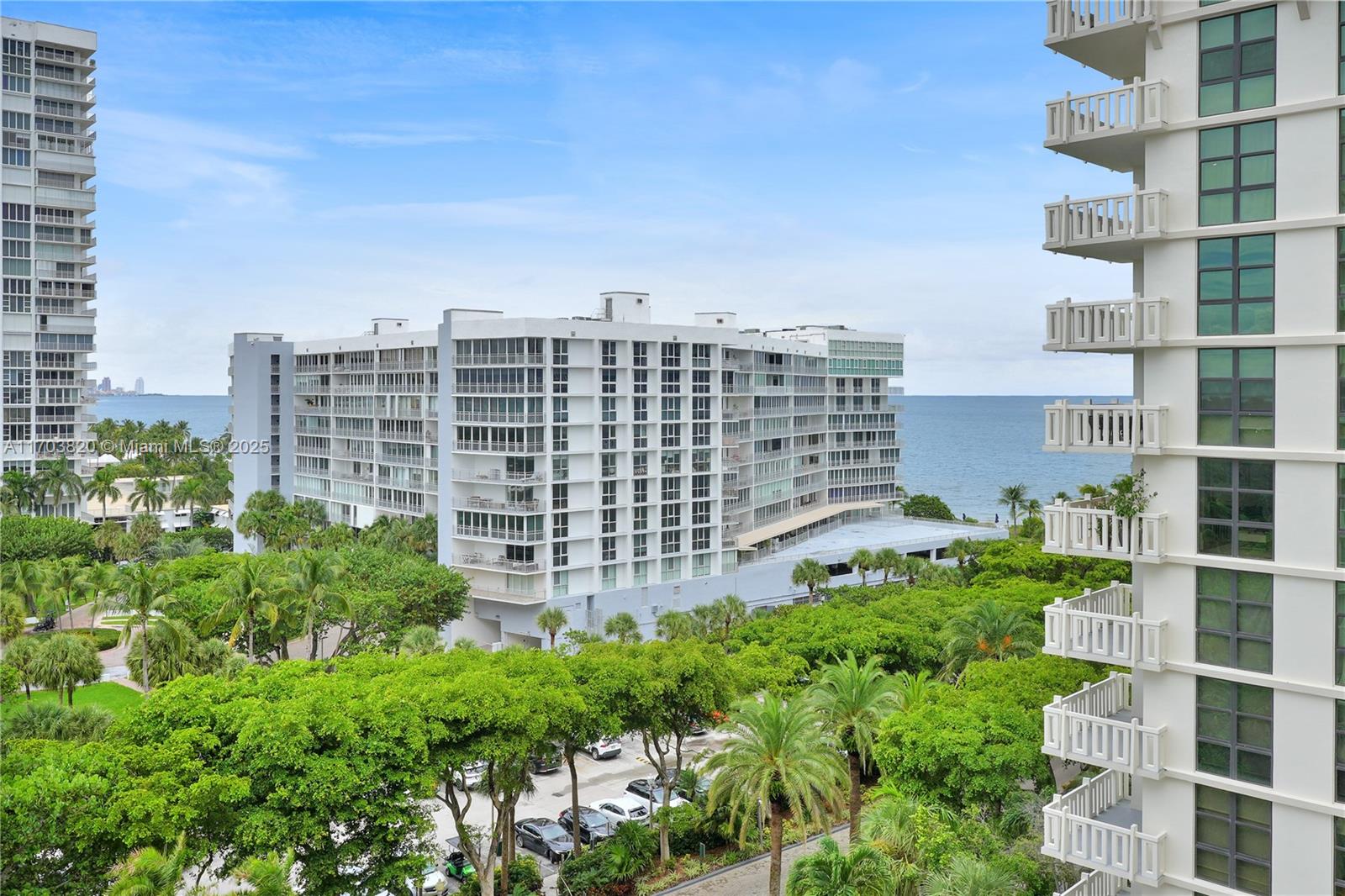 TOWERS OF KEY BISCAYNE CO - Residential