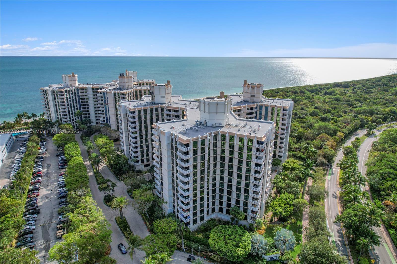 TOWERS OF KEY BISCAYNE CO - Residential