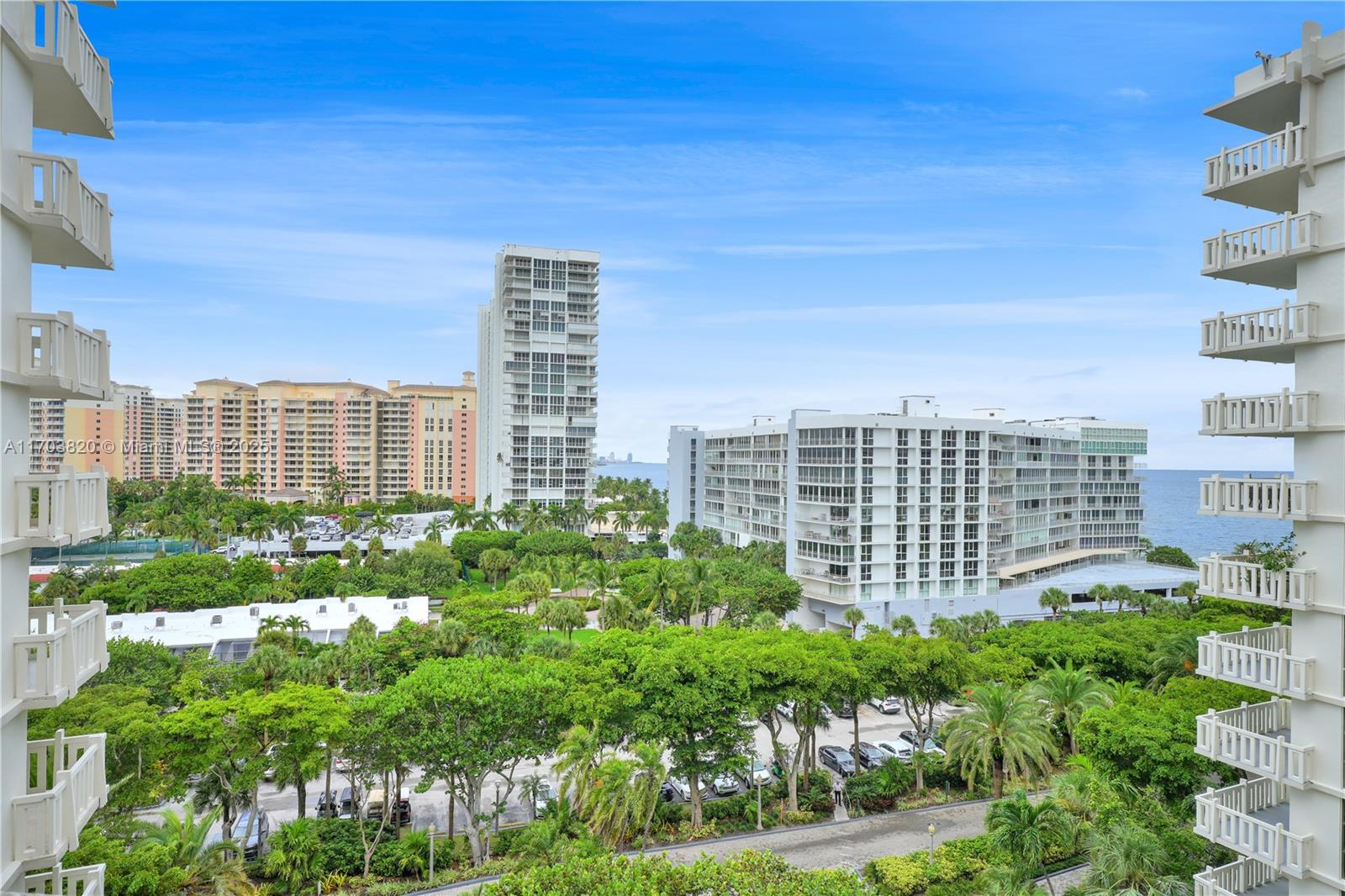 TOWERS OF KEY BISCAYNE CO - Residential