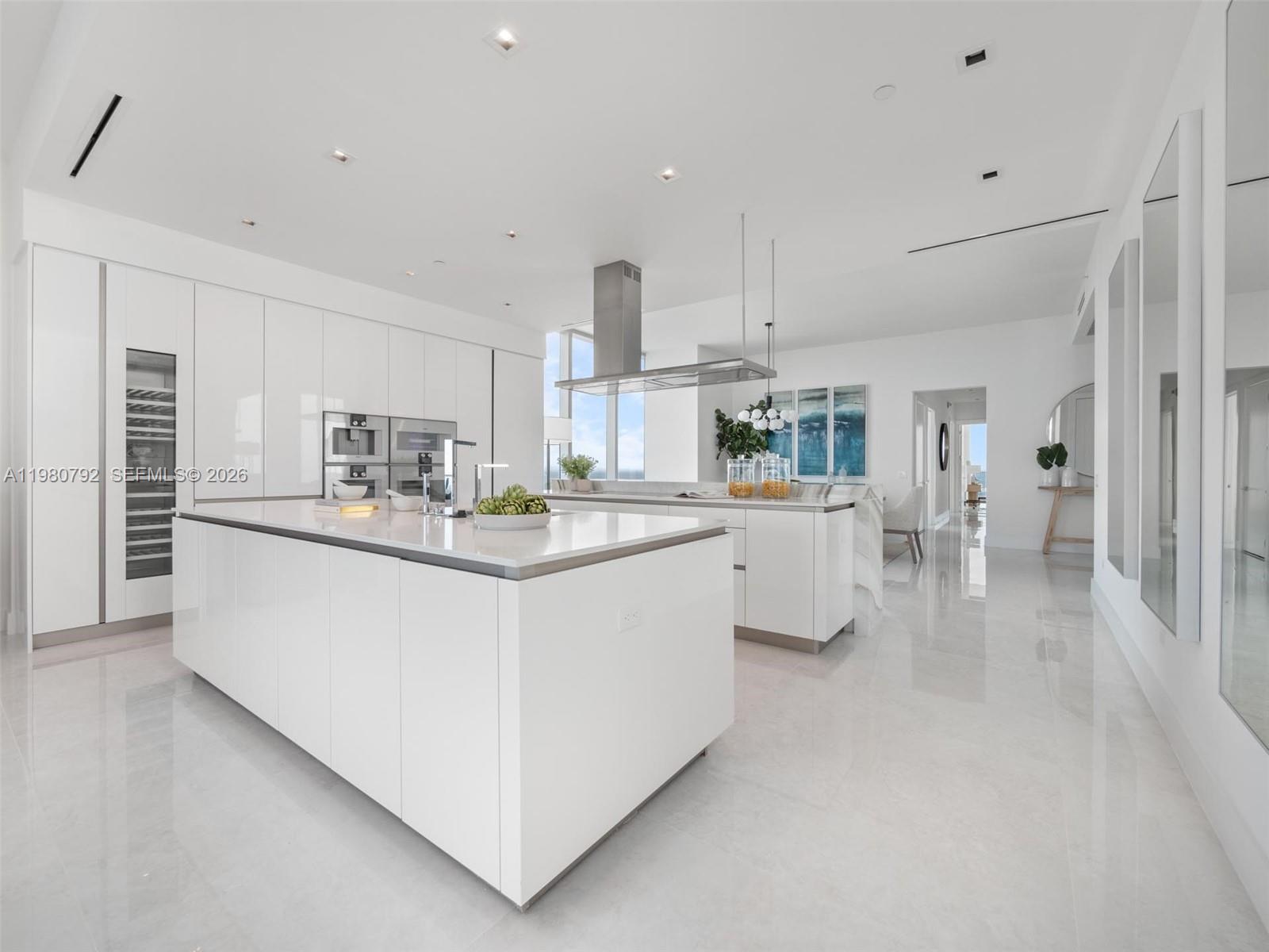 Turnberry Ocean Club Condo - Residential