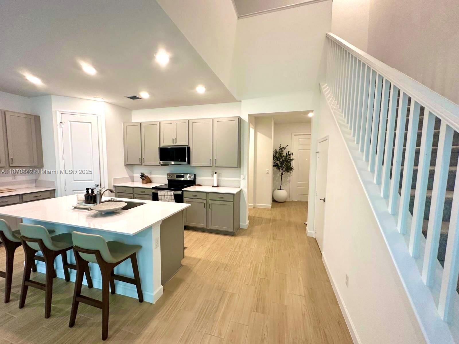 ANDALUCIA PUD PLAT 6 - Residential Lease