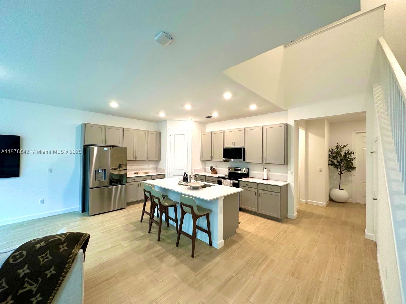 ANDALUCIA PUD PLAT 6 - Residential Lease