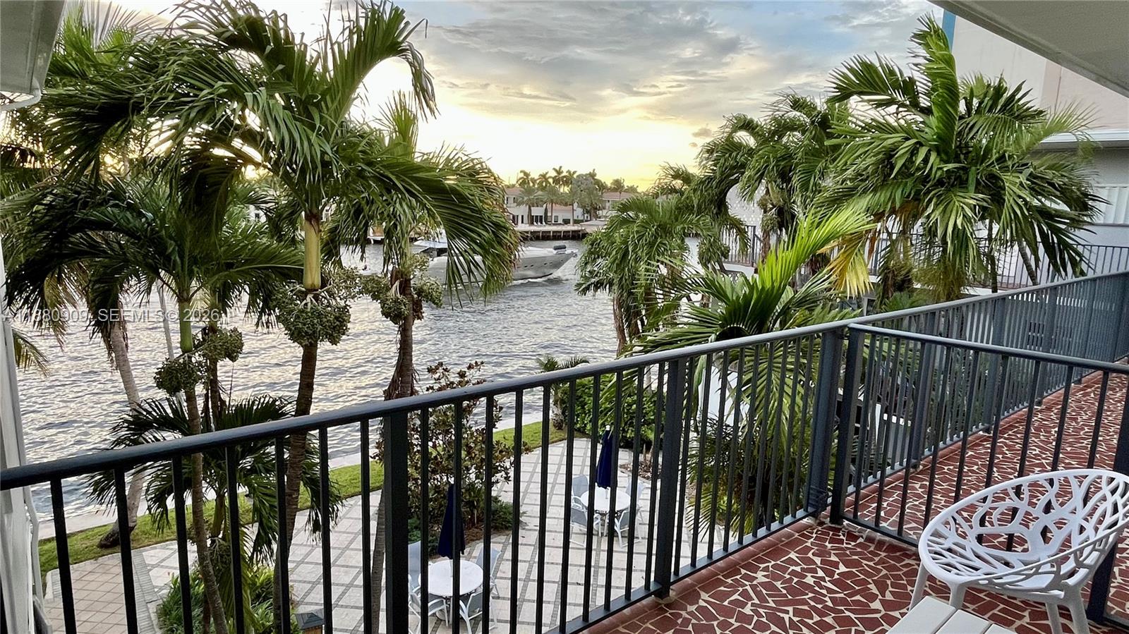 Waterway @ Hollywood Beach - Residential