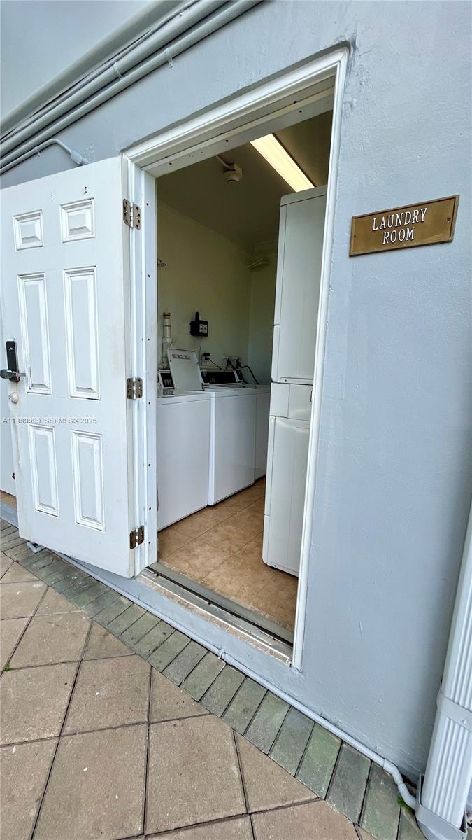 Waterway @ Hollywood Beach - Residential