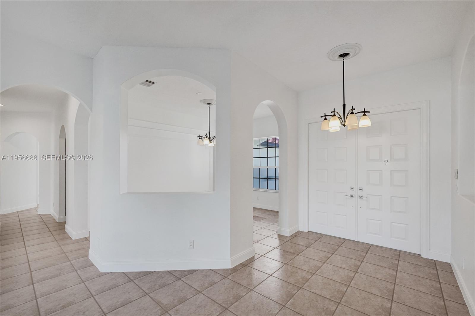 WINDSOR PALMS - Residential