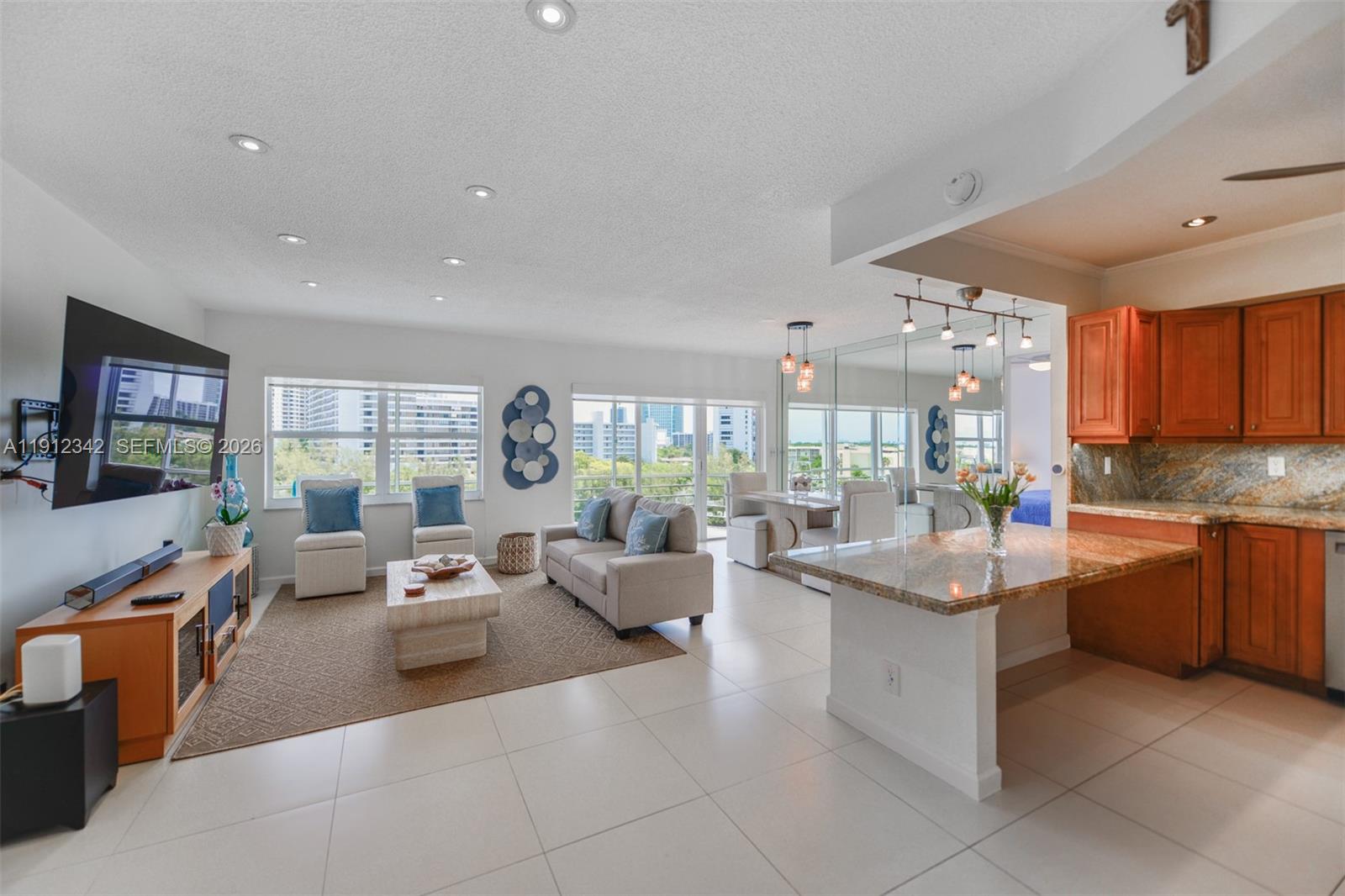 400 Diplomat Pkwy 704