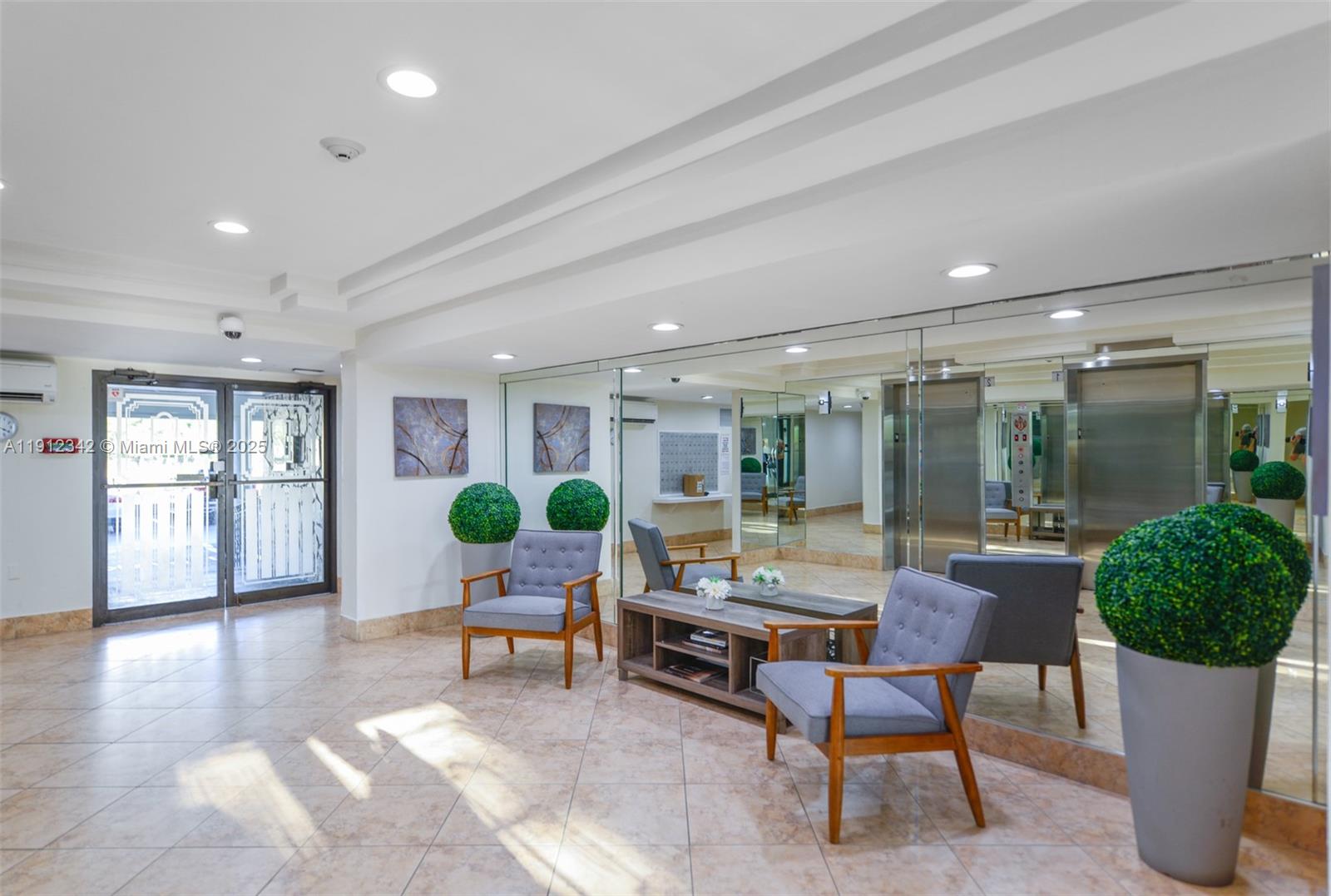 FAIRWAYS RIVIERA NORTH CO - Residential