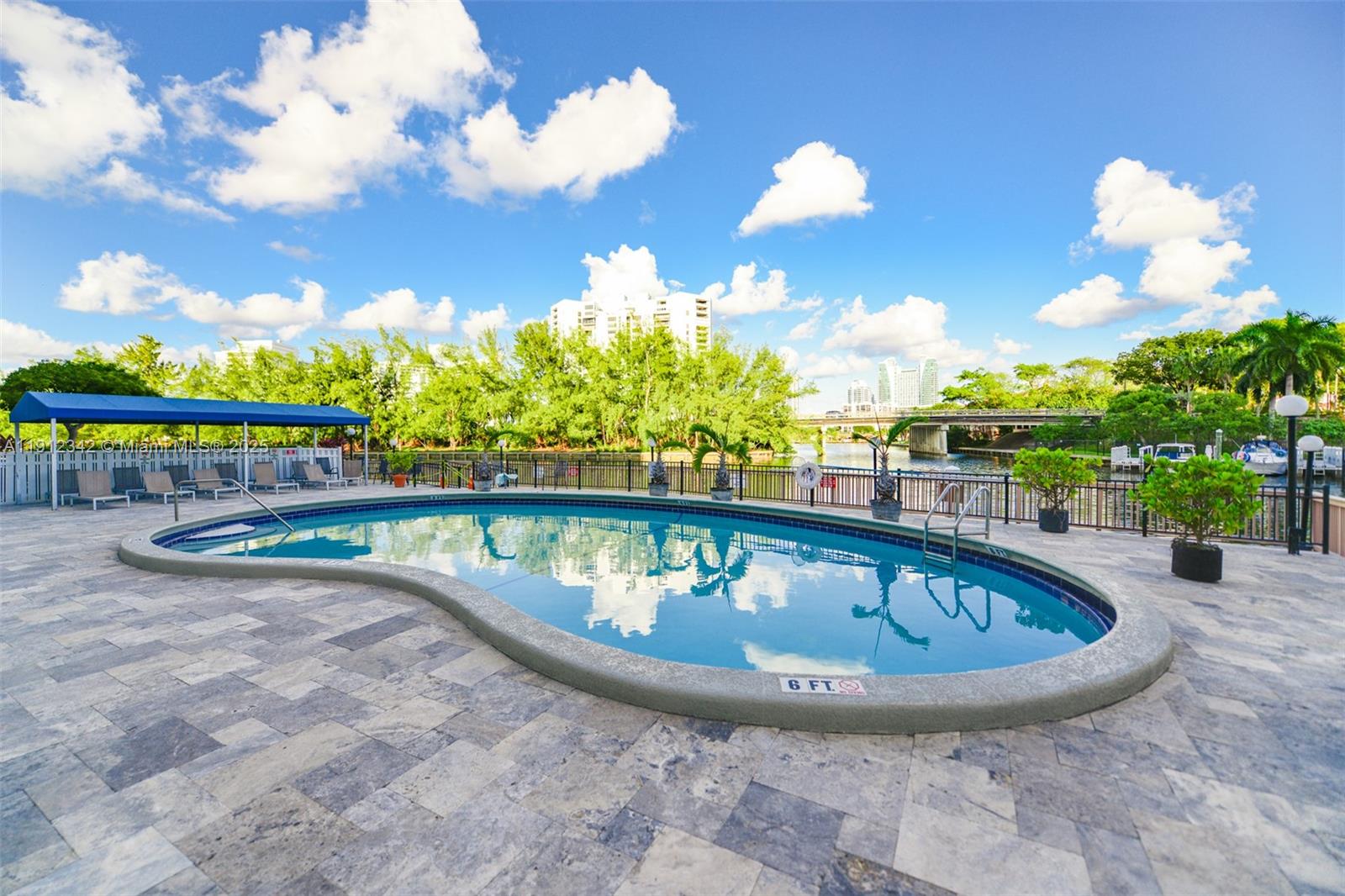 FAIRWAYS RIVIERA NORTH CO - Residential