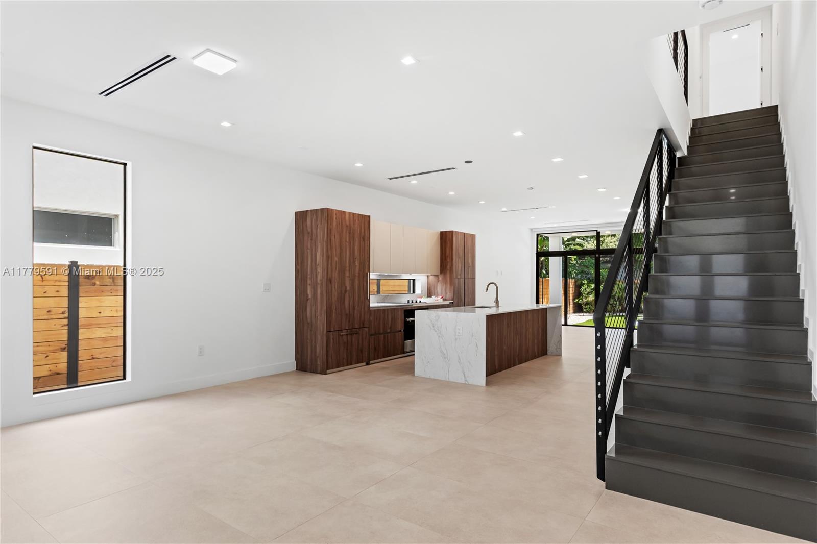 PALMHURST - Residential