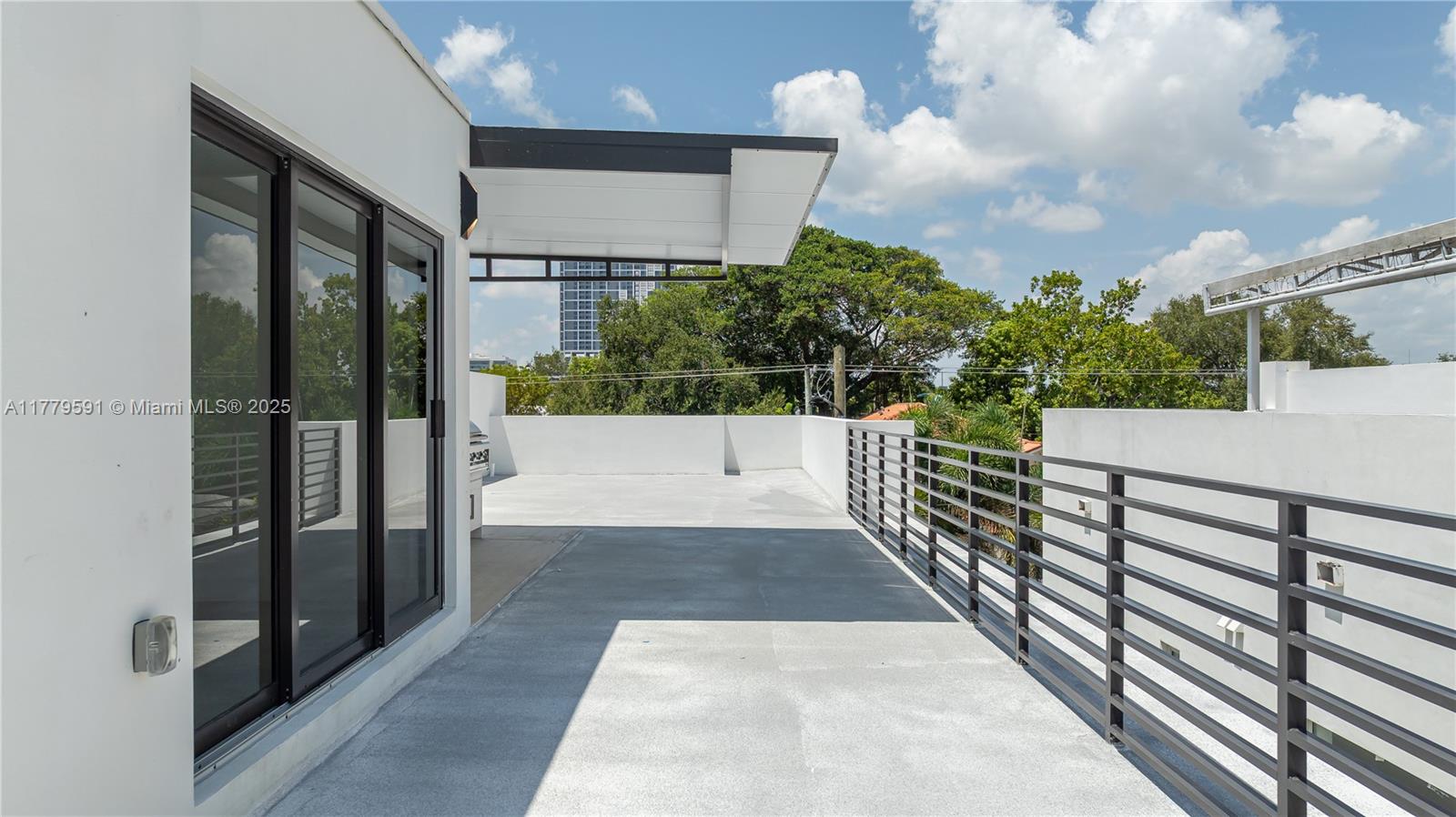 PALMHURST - Residential