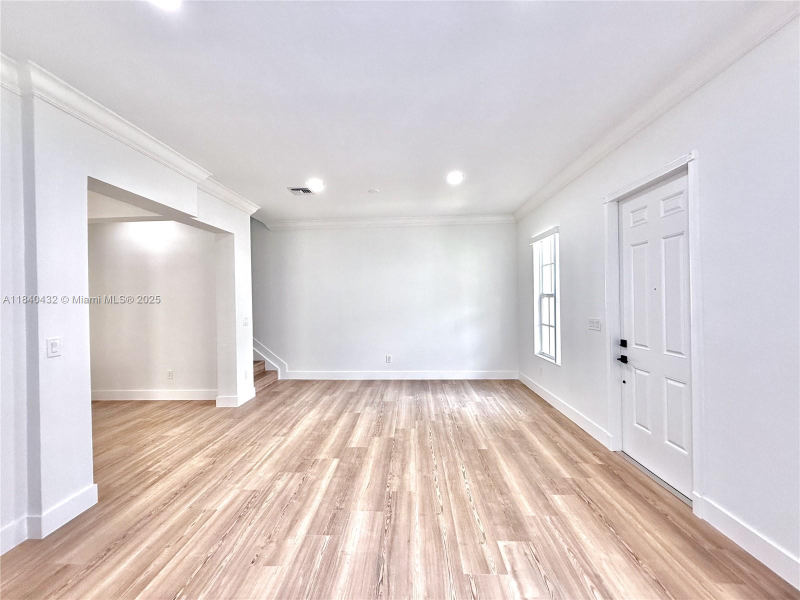 8305 NW 8th Ter
