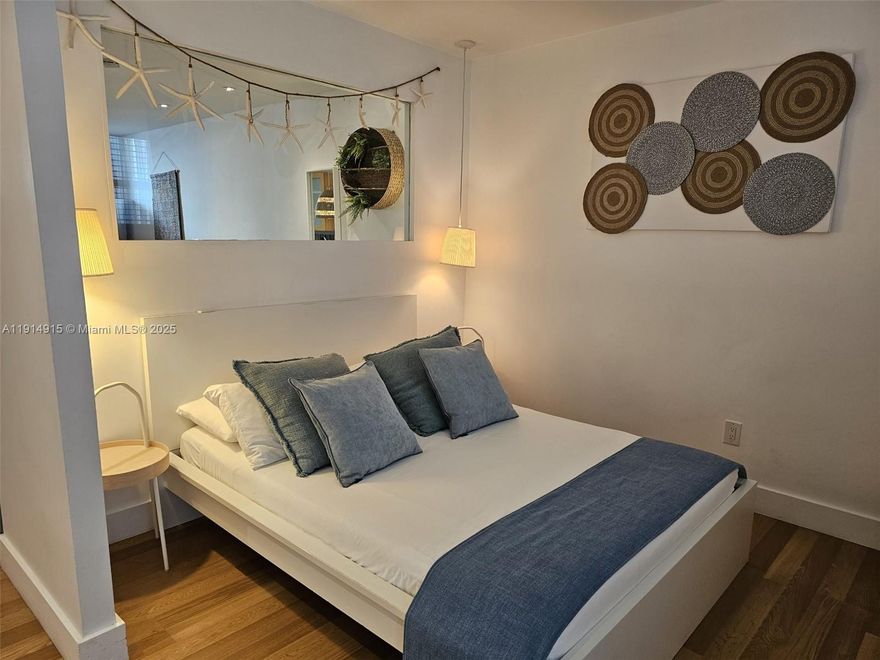 Fully renovated apartment located in the center of Miami Beach, just steps from the beach, Ocean Drive and from main shopping. Near a public parking ($2/Hour). Furnished. Washer/Dryer in the unit. AIRBNB ALLOWED. Apt2 and Apt3 are also on sale. Showing request, call listing agent. The apartment is on Airbnb. 24h notice to allow showing.