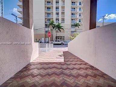 102 SW 6th Ave 405