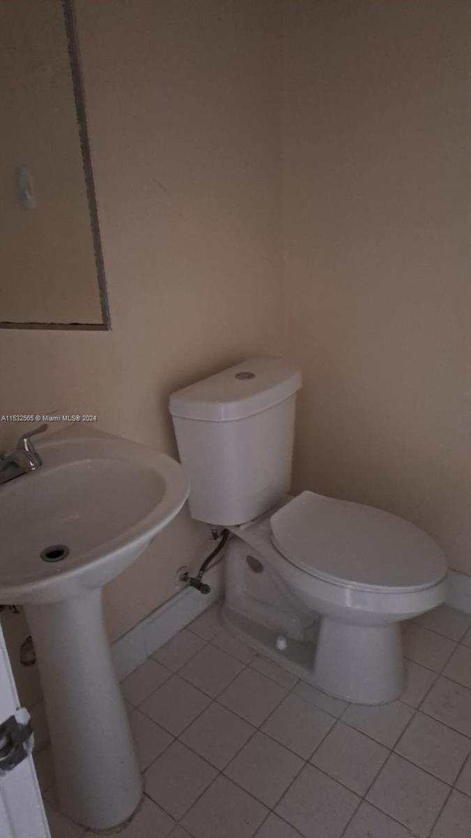 SHOMA COURTYARDS II AT RO - Residential