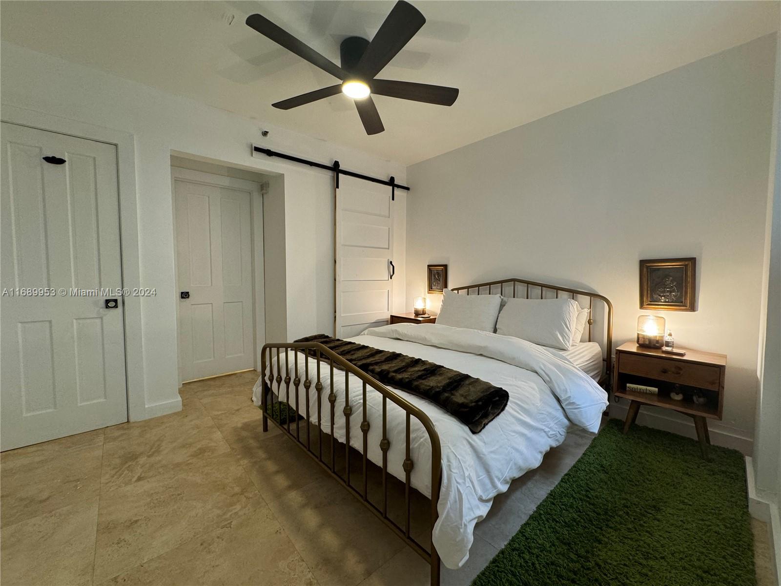 THE LINCOLN CONDO - Residential