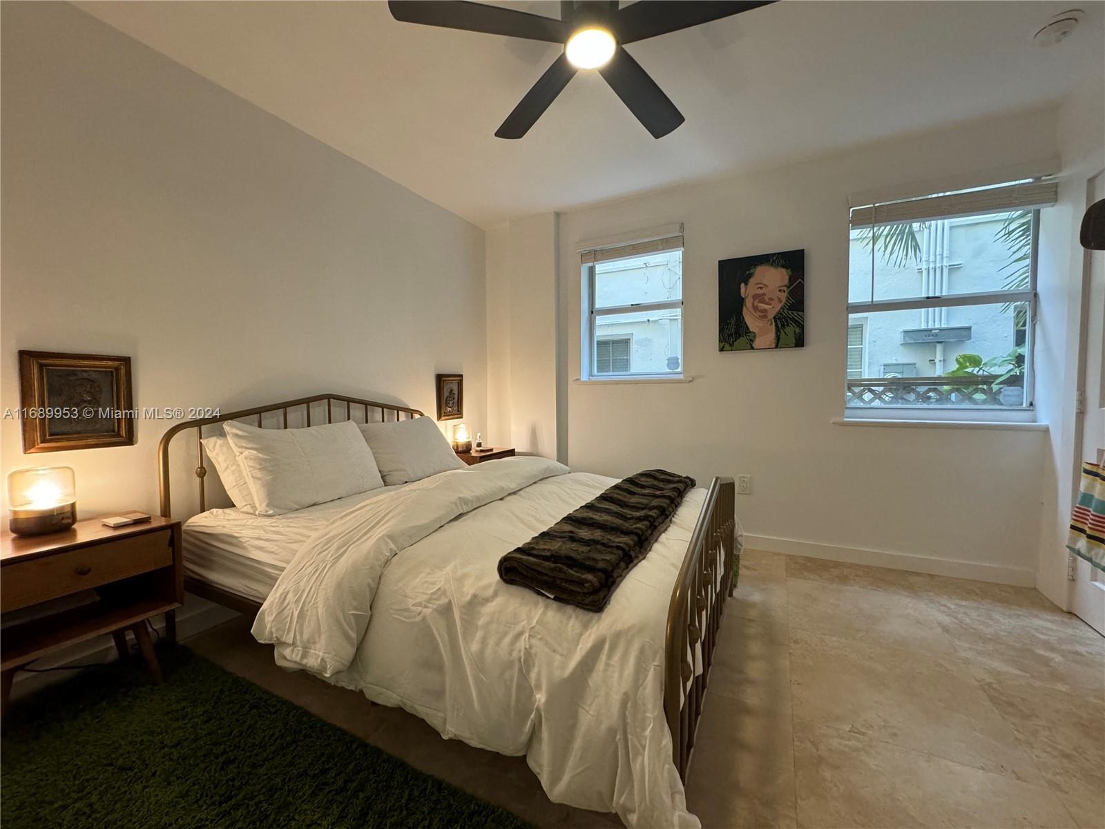 THE LINCOLN CONDO - Residential