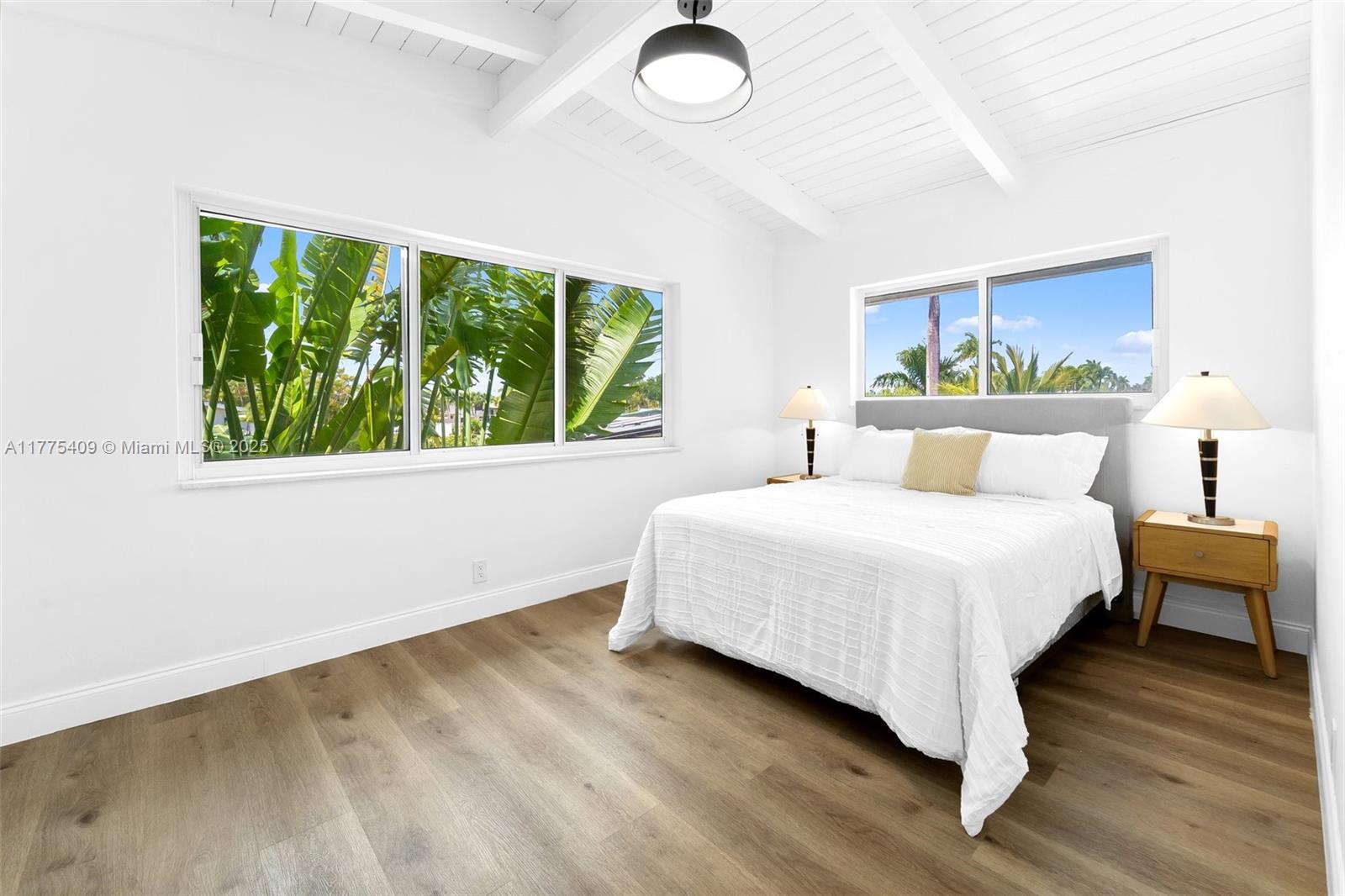 Lauderdale Isles - Residential