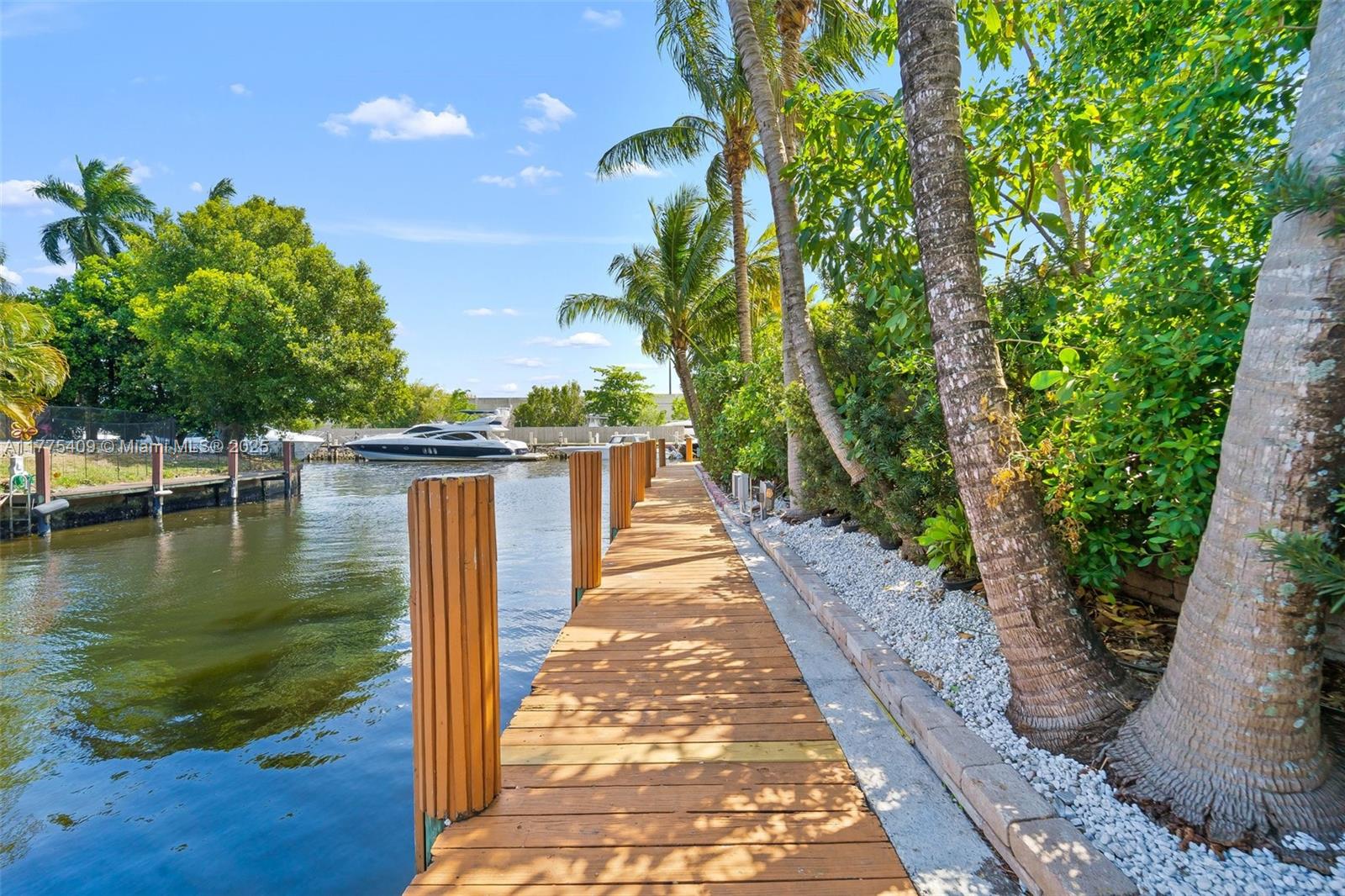 Lauderdale Isles - Residential