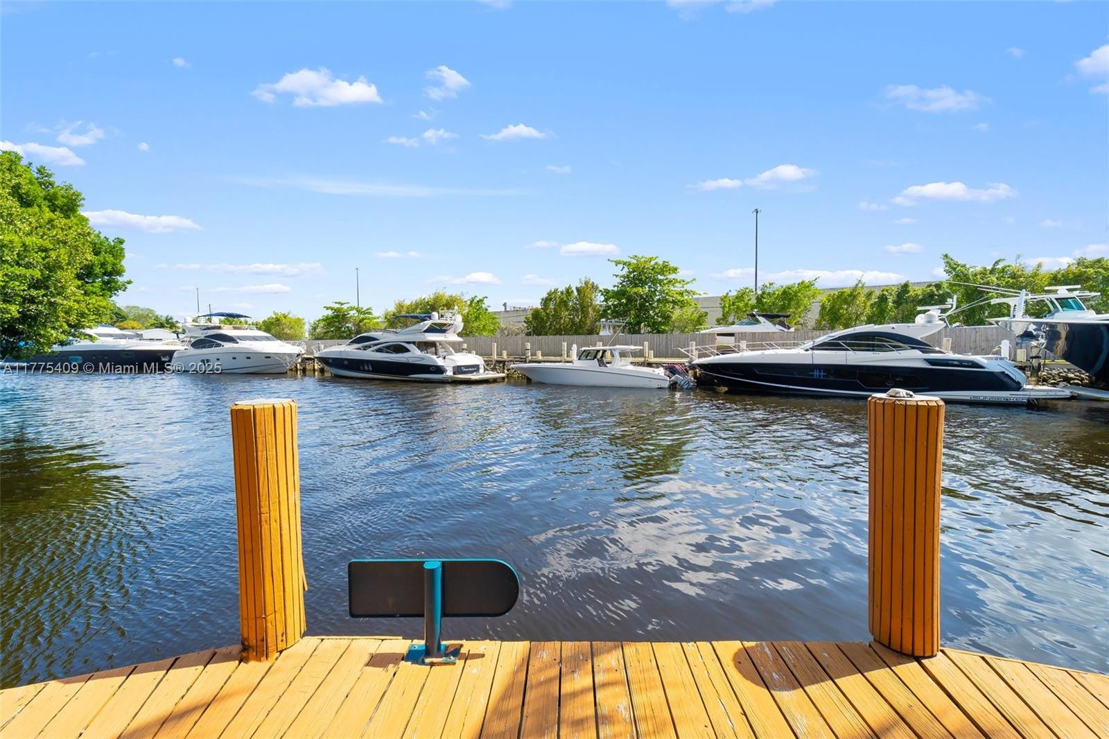 Lauderdale Isles - Residential