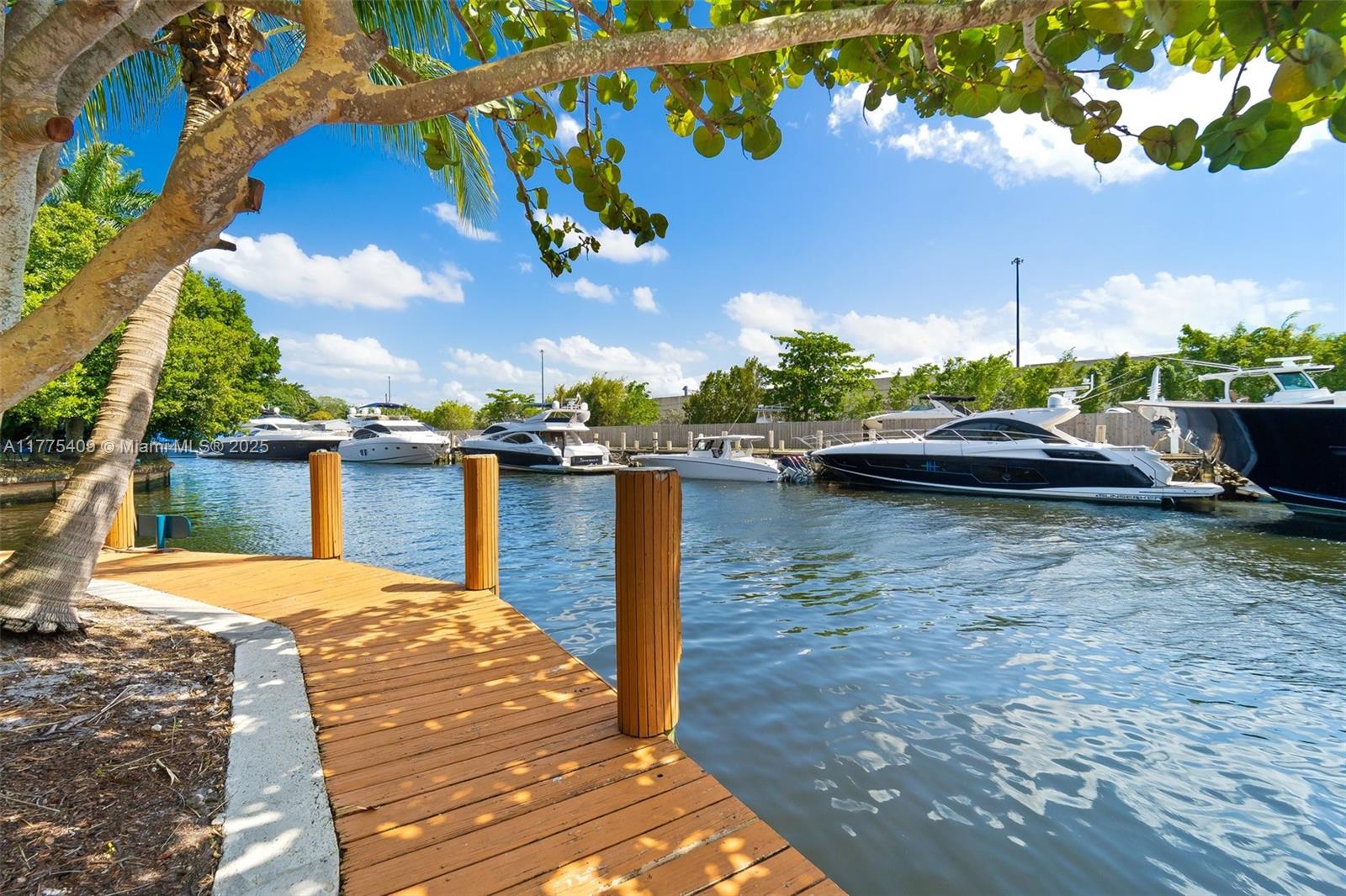 Lauderdale Isles - Residential