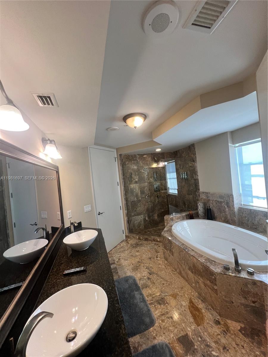 FOUNTAINS ON OCEAN BOULEV - Residential Lease