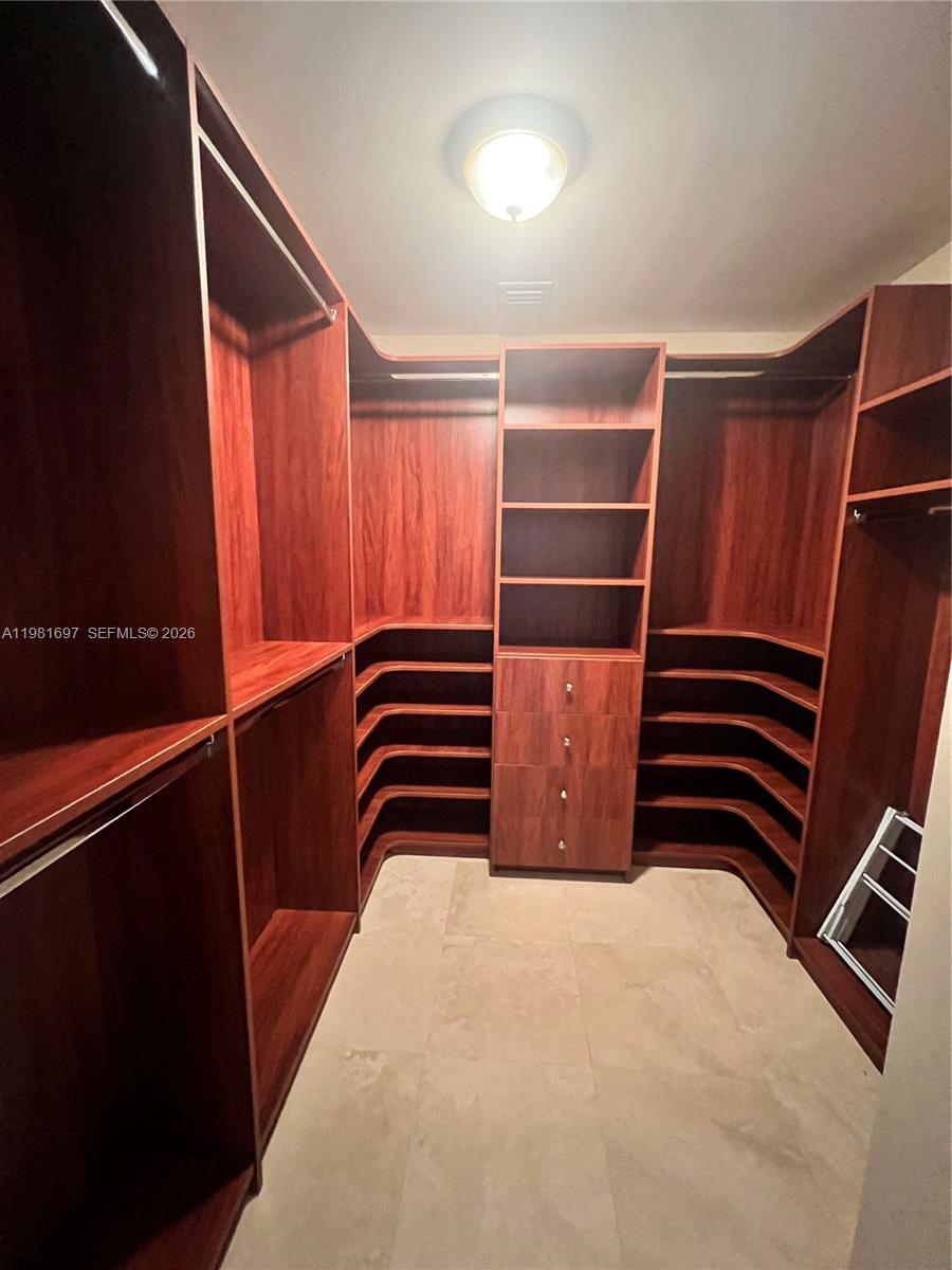 FOUNTAINS ON OCEAN BOULEV - Residential Lease