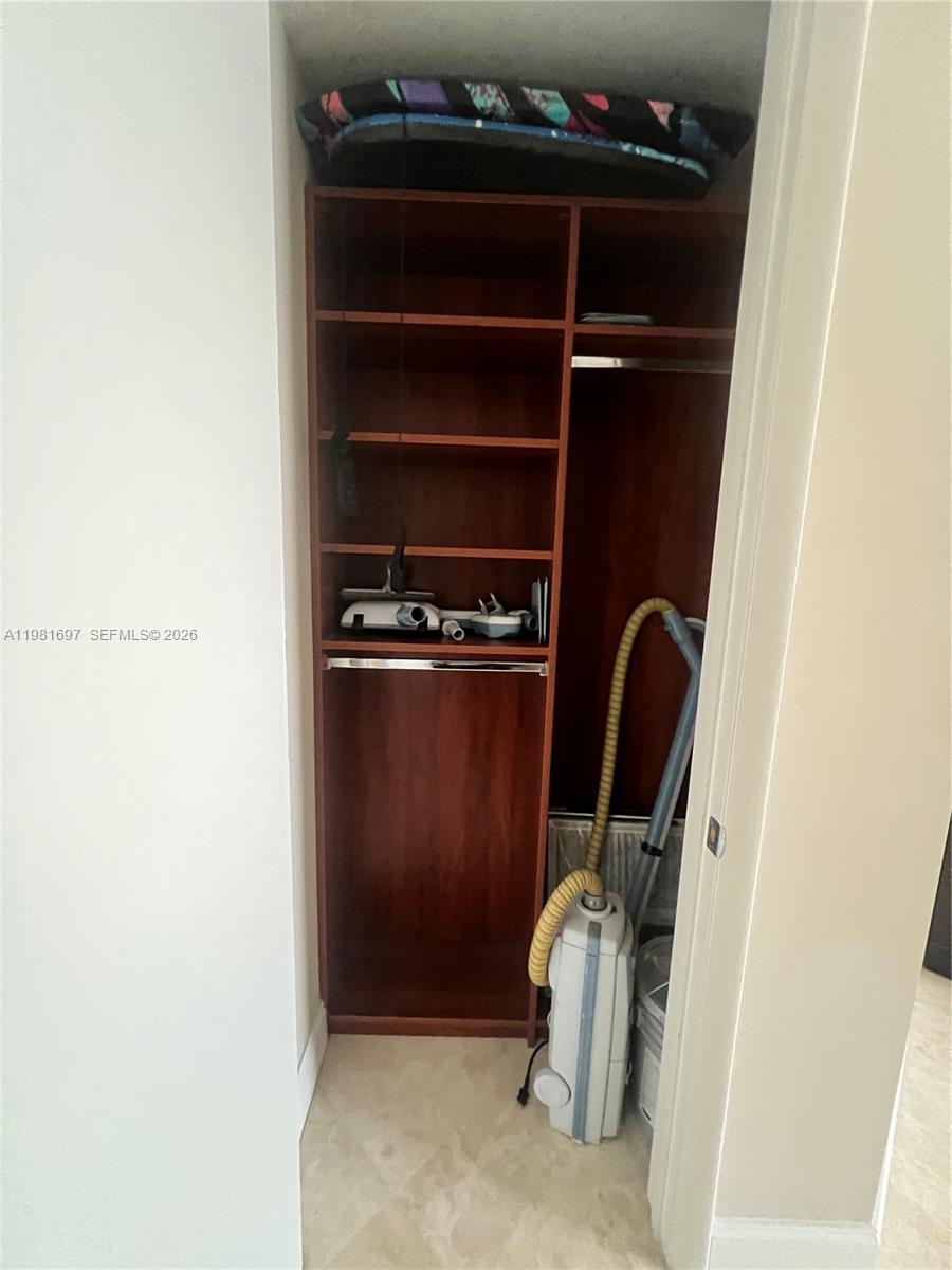 FOUNTAINS ON OCEAN BOULEV - Residential Lease