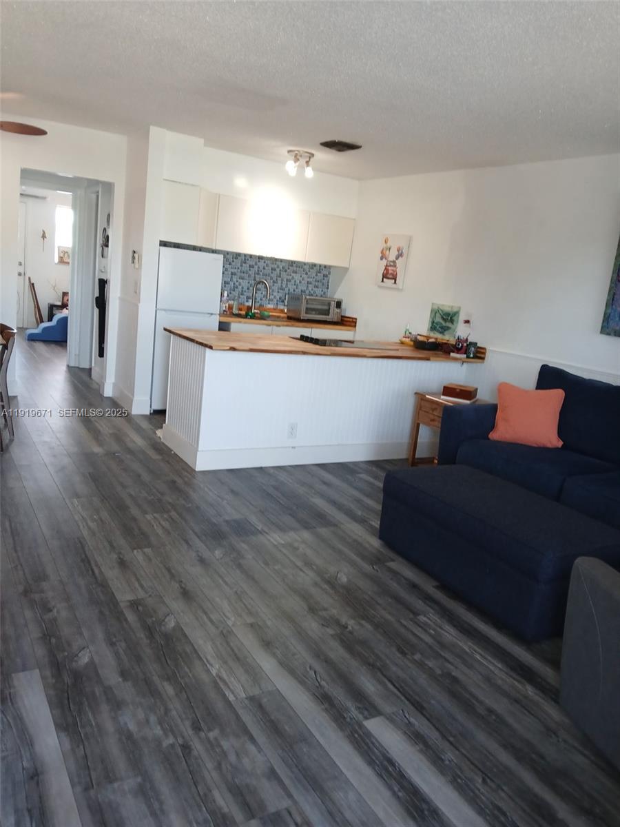 ROLEN LAKE GARDENS CO-OP - Residential