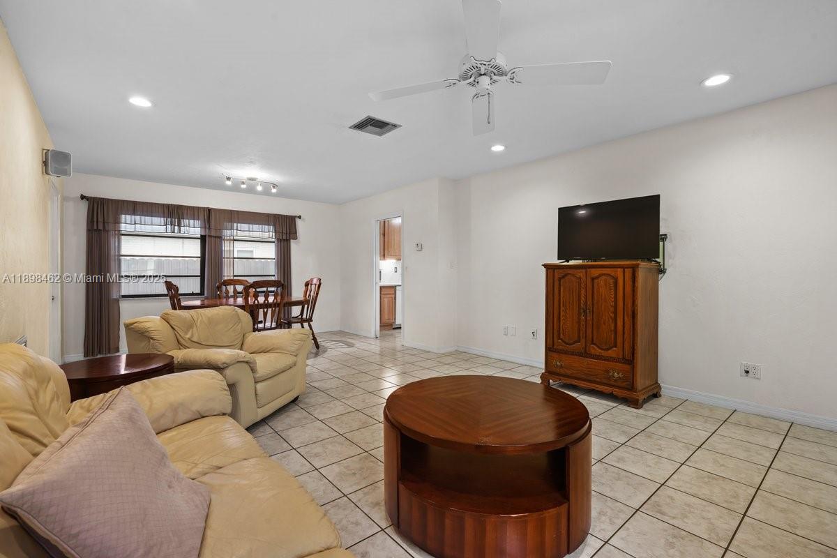 BEL AIRE SEC 3 - Residential