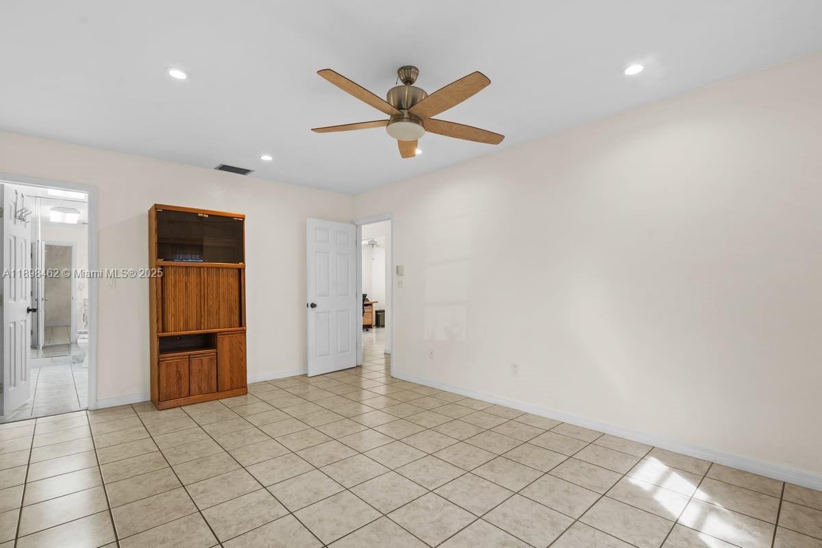 BEL AIRE SEC 3 - Residential