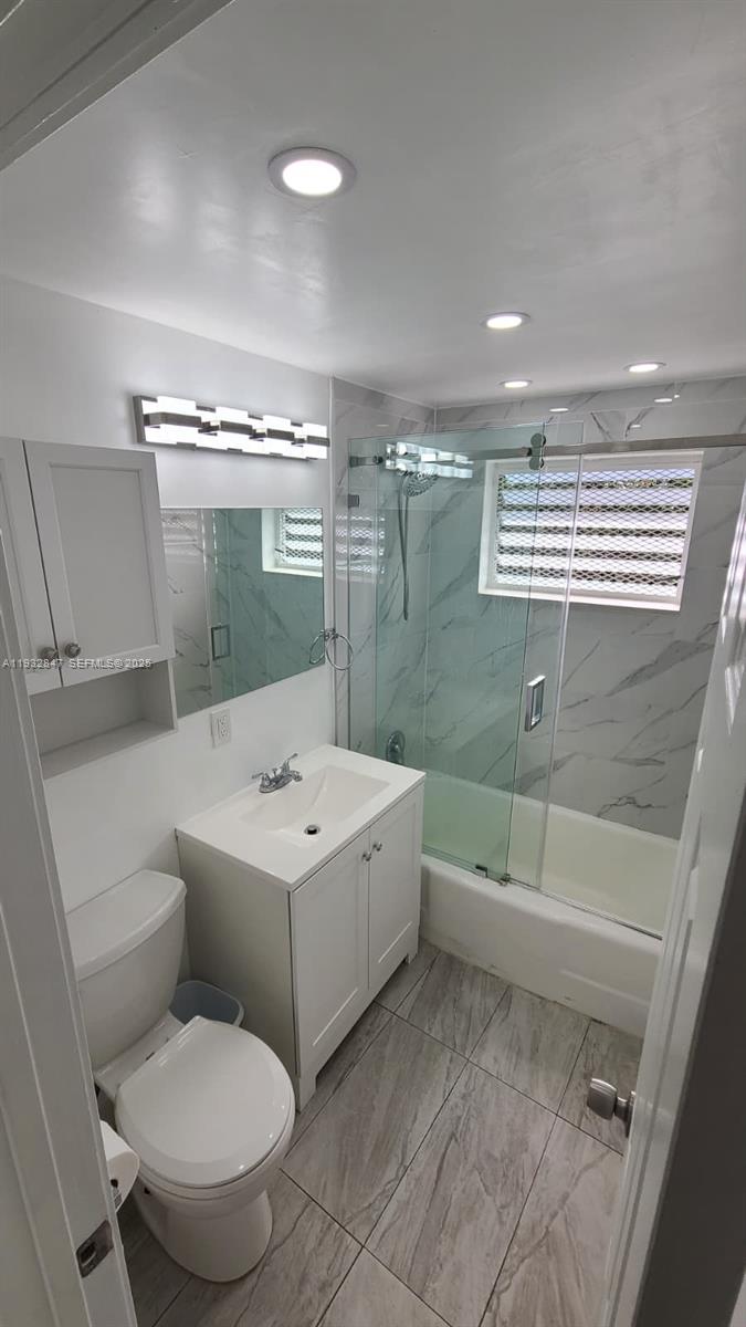 EL CHIOGGIOTTO CONDO - Residential Lease