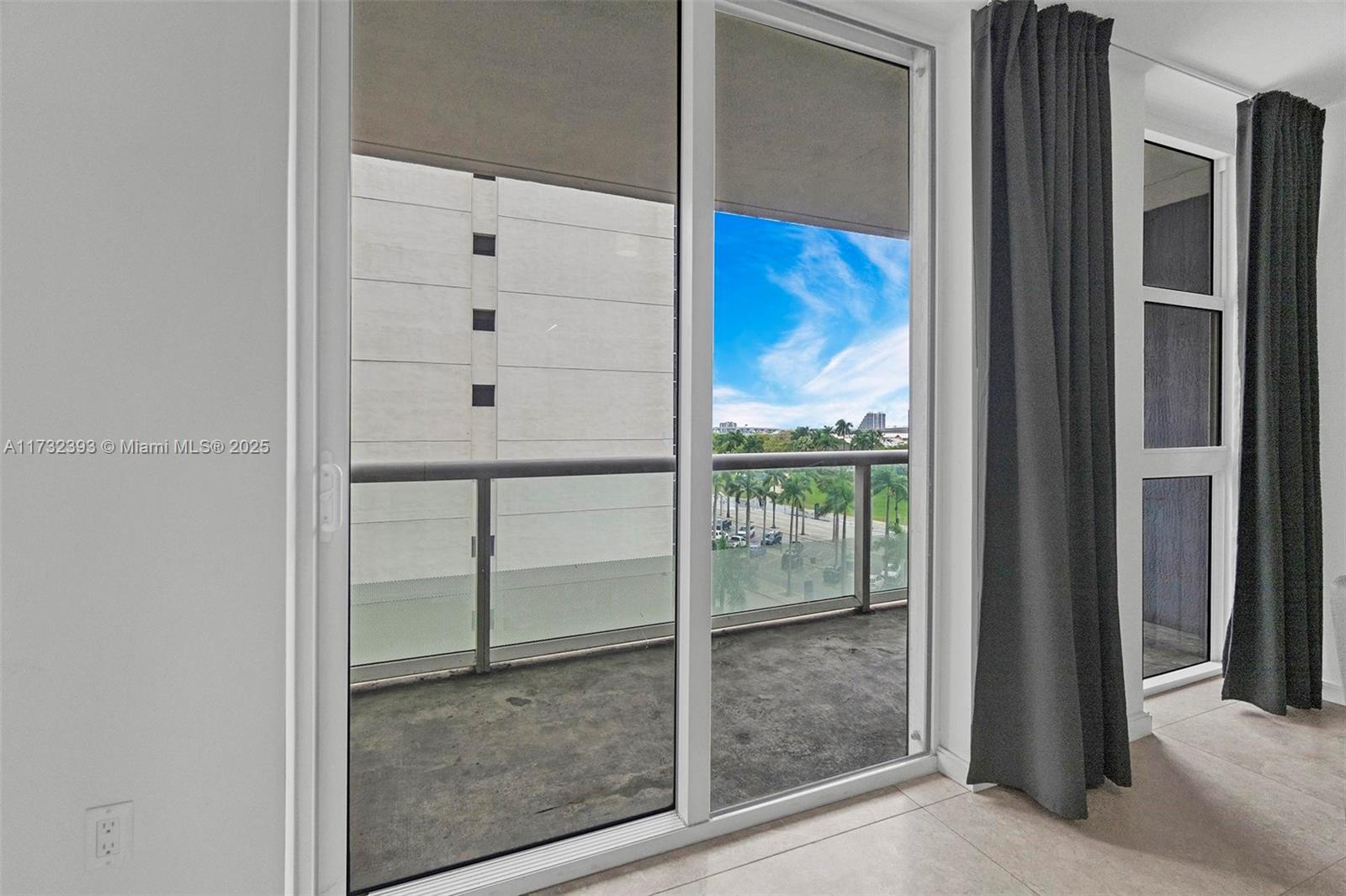 50 BISCAYNE CONDO - Residential