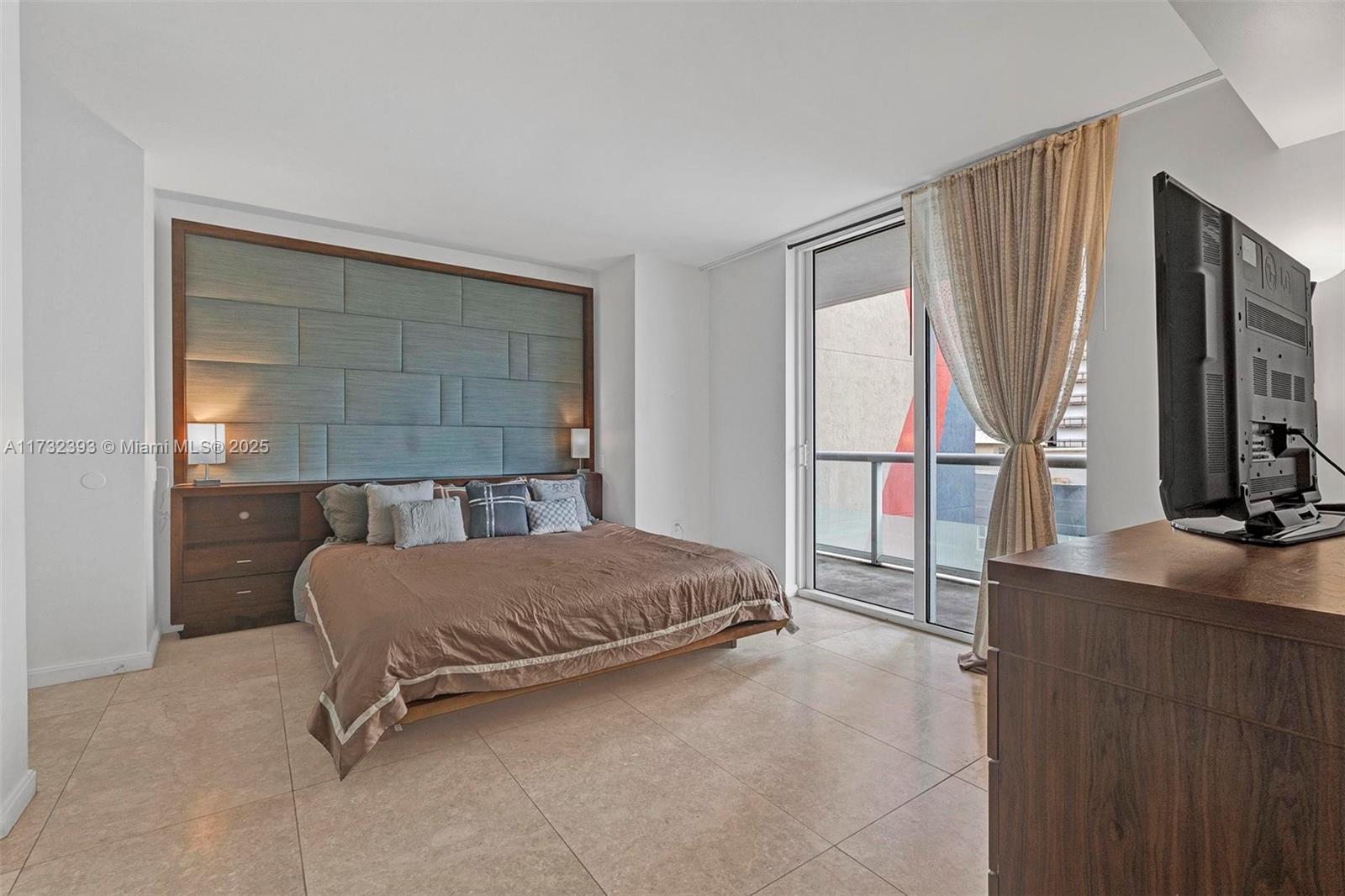 50 BISCAYNE CONDO - Residential