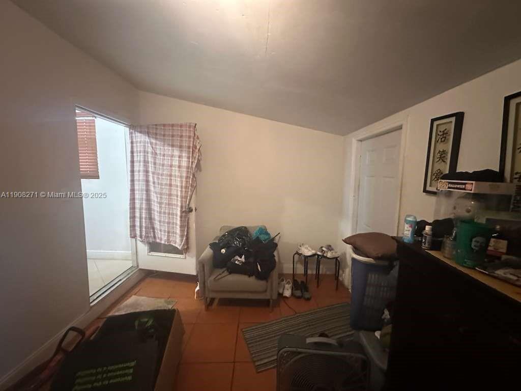 HOLLYWOOD SOUTH SIDE ADD - Residential