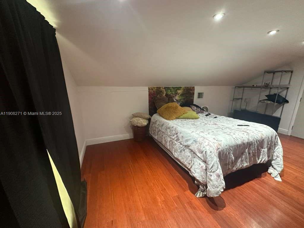 HOLLYWOOD SOUTH SIDE ADD - Residential