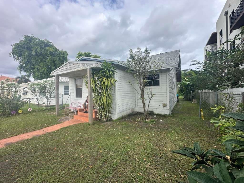 HOLLYWOOD SOUTH SIDE ADD - Residential