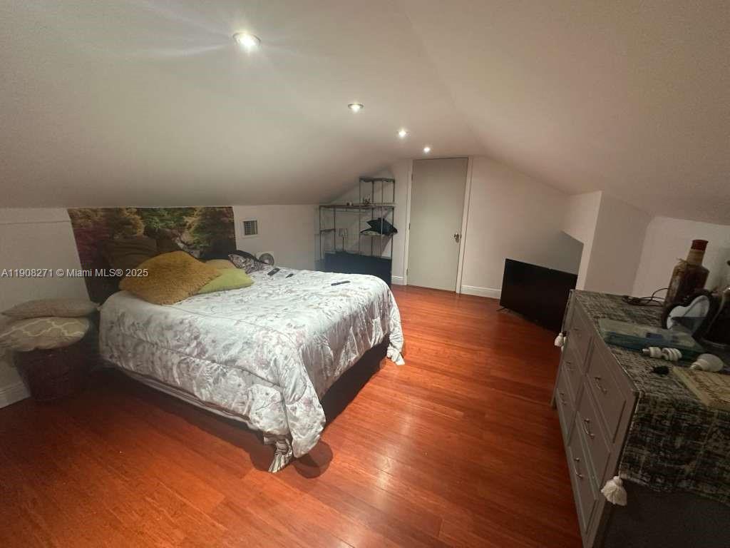 HOLLYWOOD SOUTH SIDE ADD - Residential