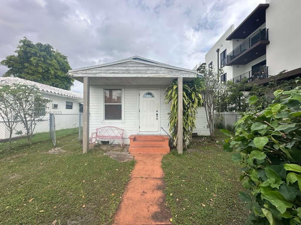 HOLLYWOOD SOUTH SIDE ADD - Residential