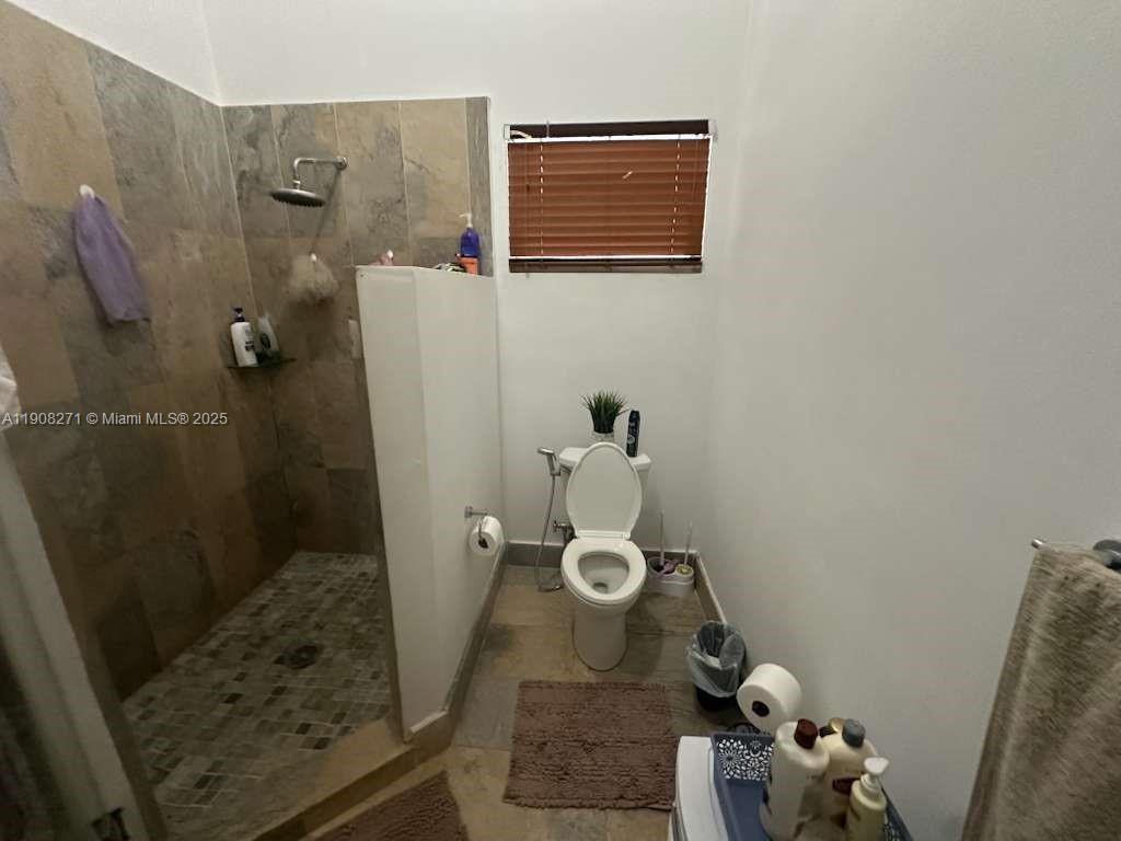 HOLLYWOOD SOUTH SIDE ADD - Residential