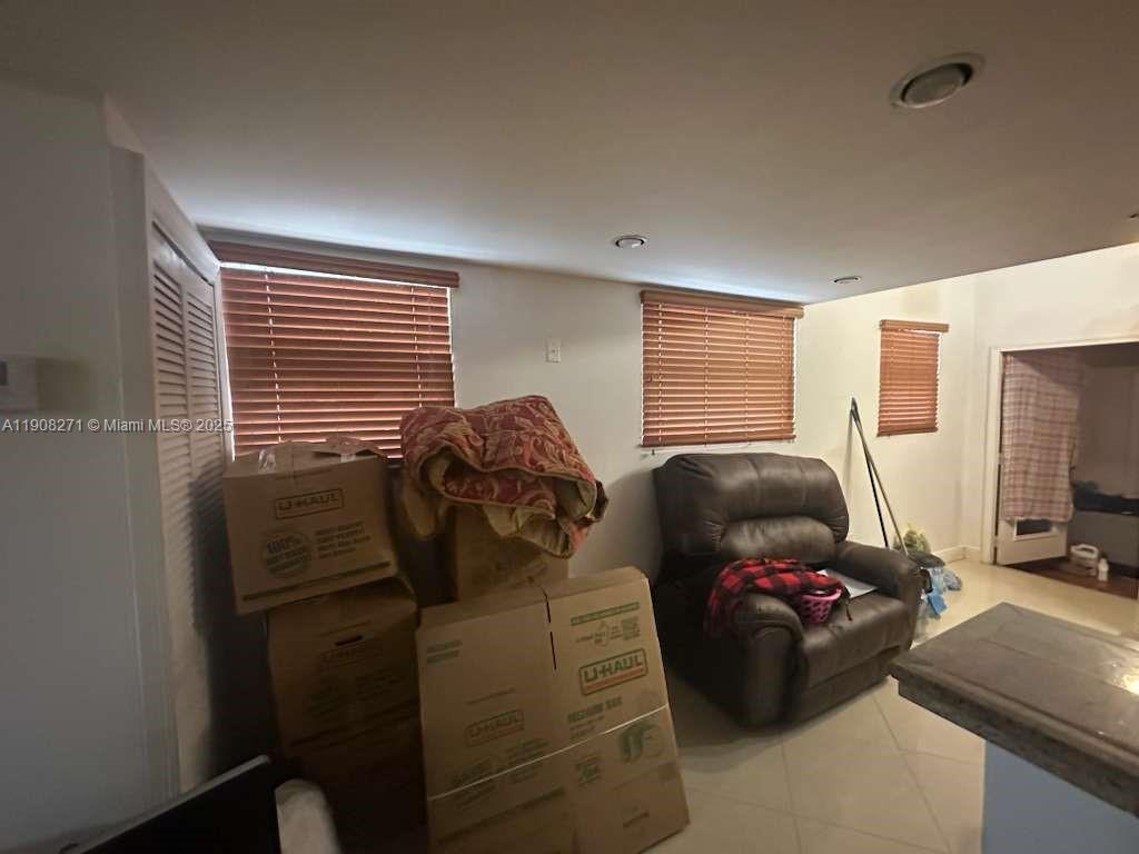 HOLLYWOOD SOUTH SIDE ADD - Residential