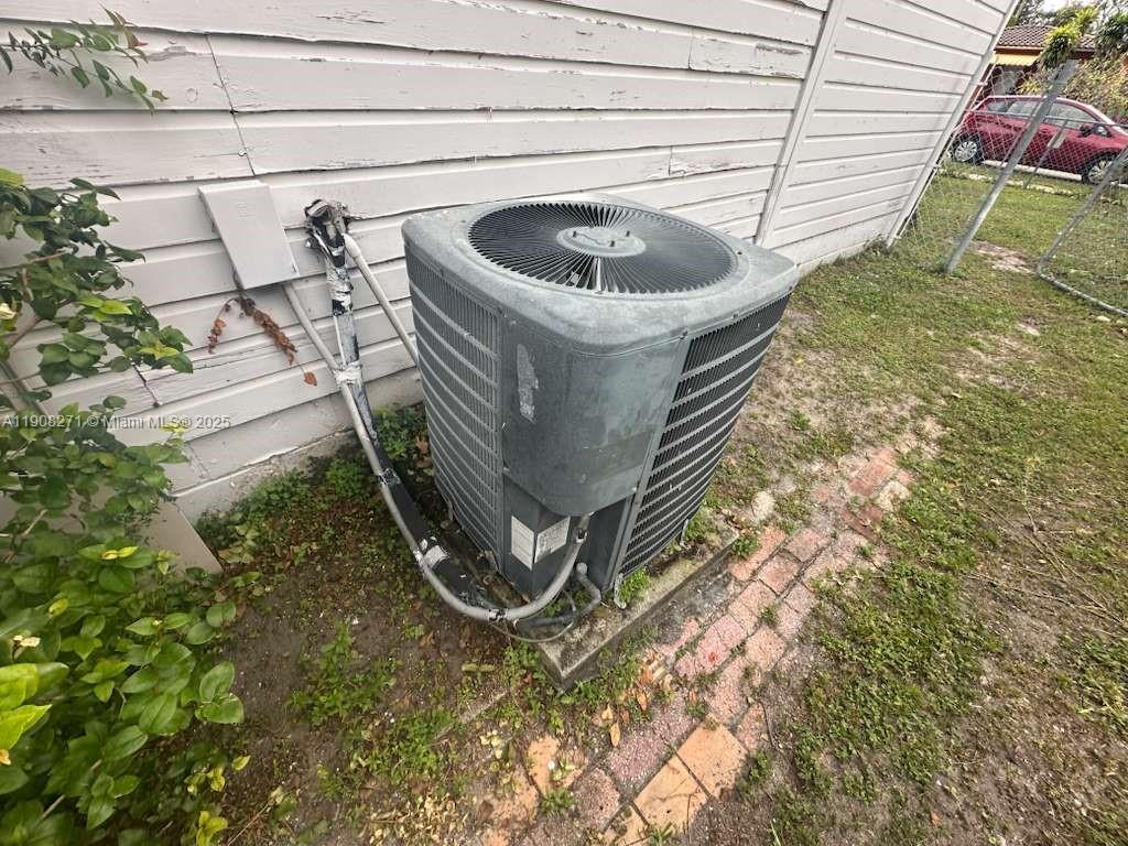 HOLLYWOOD SOUTH SIDE ADD - Residential