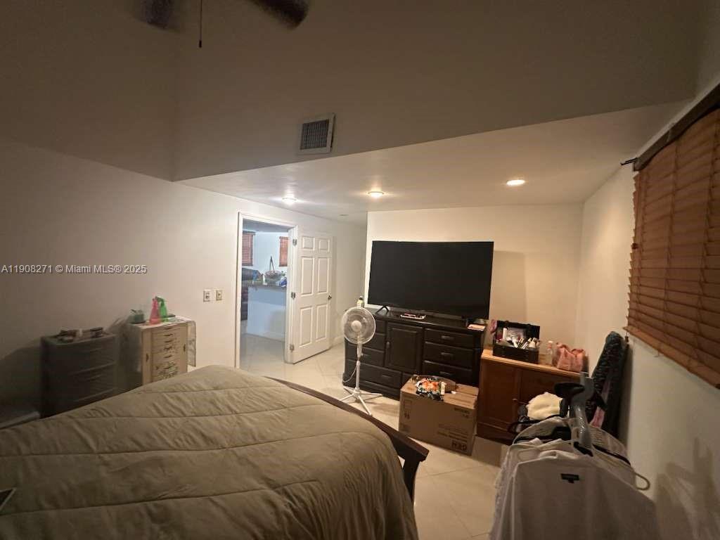 HOLLYWOOD SOUTH SIDE ADD - Residential