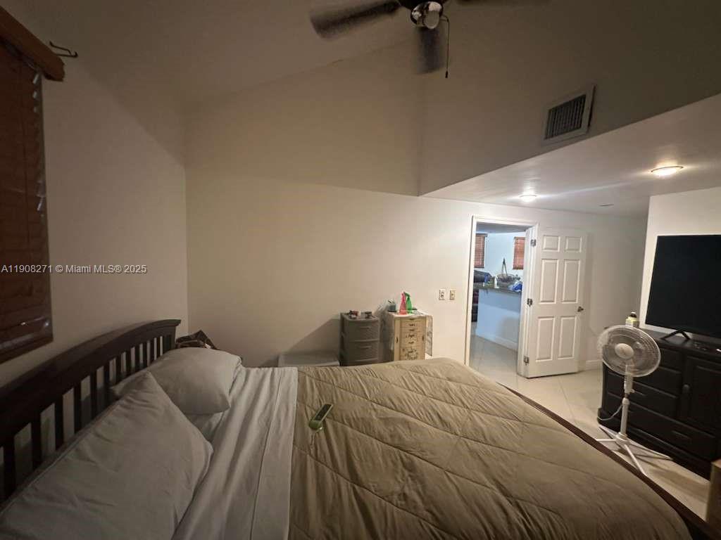 HOLLYWOOD SOUTH SIDE ADD - Residential