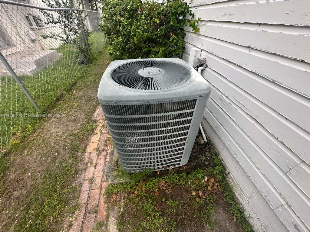 HOLLYWOOD SOUTH SIDE ADD - Residential