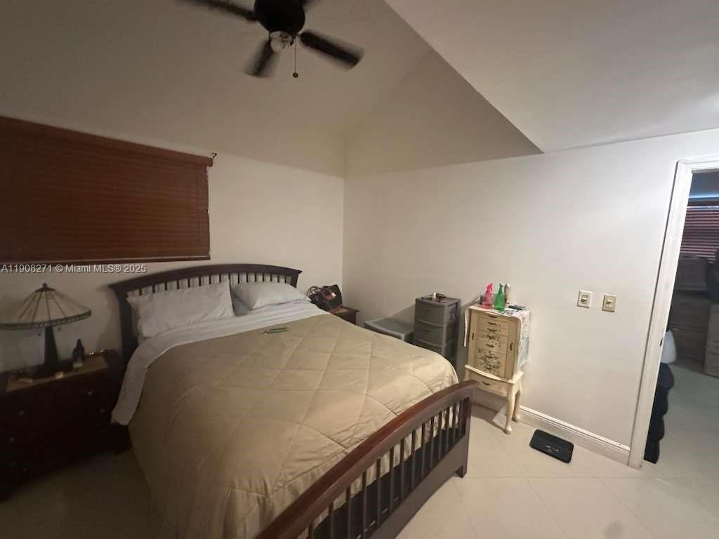 HOLLYWOOD SOUTH SIDE ADD - Residential